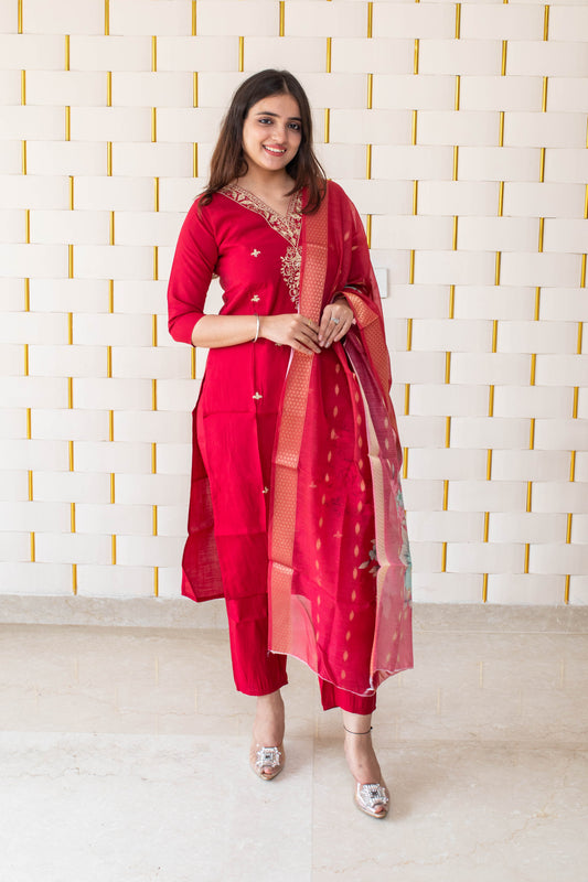 Red Suit with Golden Neck work and Golden Zari work on Dupatta
